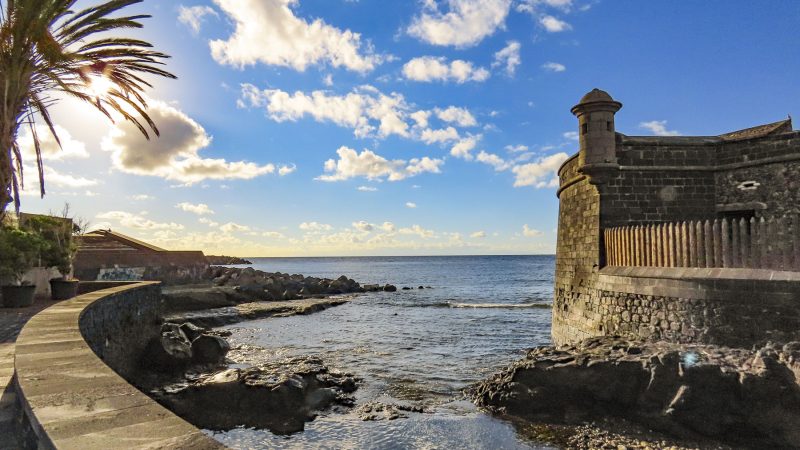 Rediscovering the Literary Haven: Librerías in Santa Cruz de Tenerife